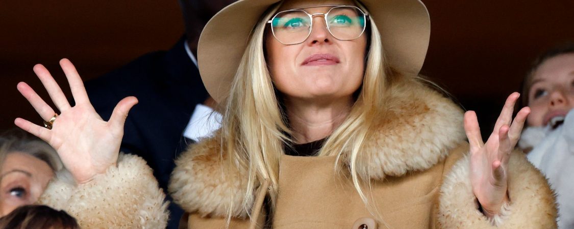 Alice Eve attends the QIPCO British Champions Day